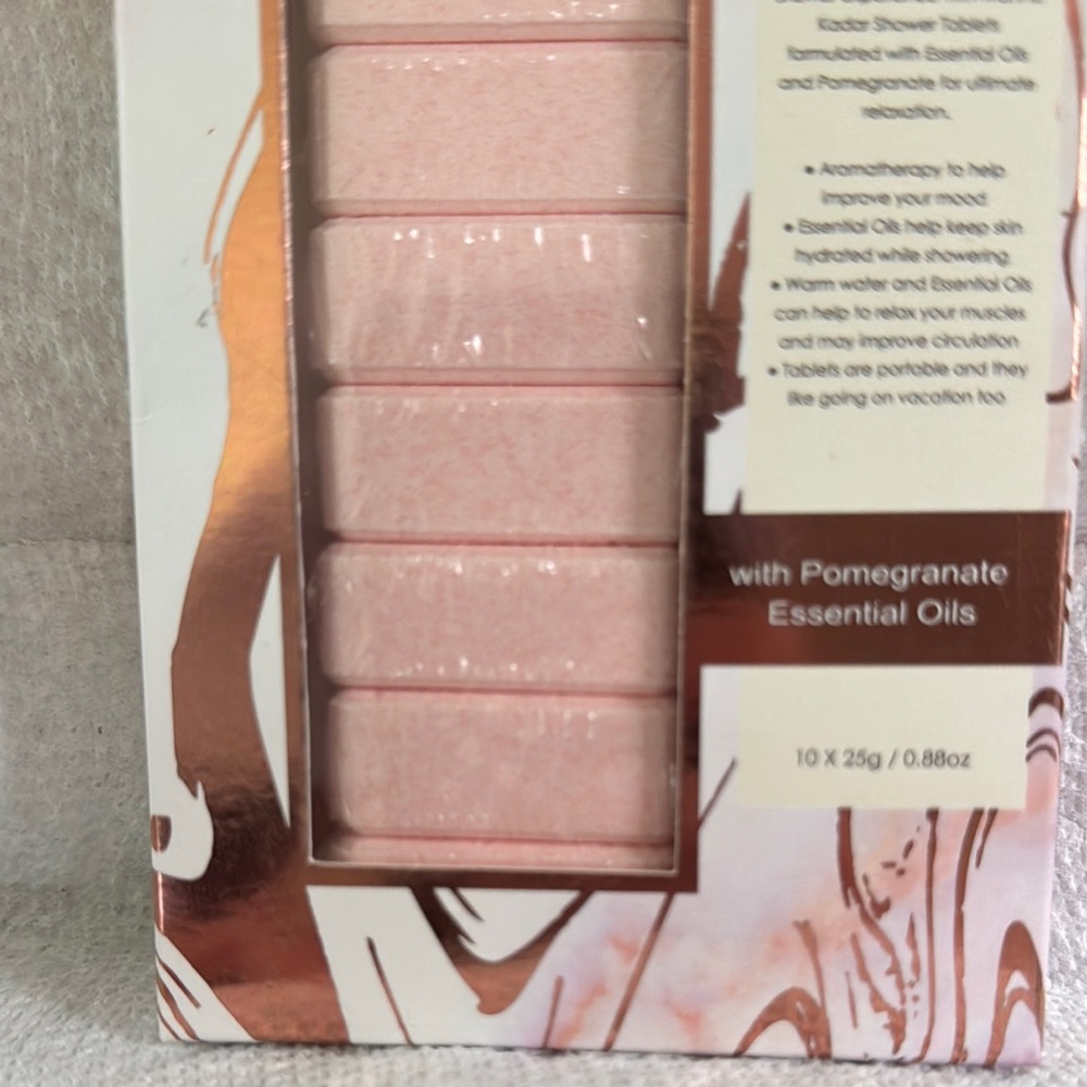 Manna Kadar Pink Shower Tablets with Pomegranate Essential Oils - Picture 4 of 7